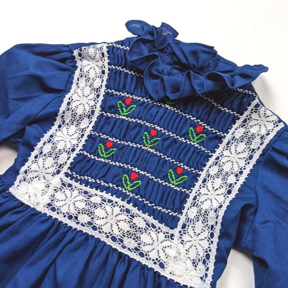 Vintage Polly Flinders Dress Girls Size 2-3T Blue Smocked Mock Neck Christmas - Picture 2 of 4